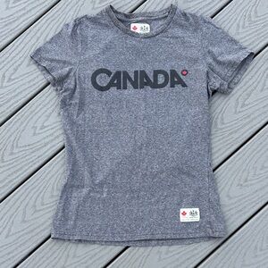 Hudson’s Bay - Olympic CANADA Gray Canada Short Sleeve Tee - Women’s Small
